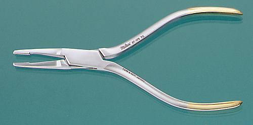 Puller Pin Miltex 5-1/2' (14 cm) Carb-N-Sert serrated top jaw measures 1 cm in length, grooved cross-serrated opposing jaw. (groove measures 1 cm in length) ** Special Order - Non Stocked Item ** by Integra York PA, Inc. (Miltex)  ID 27-176TC